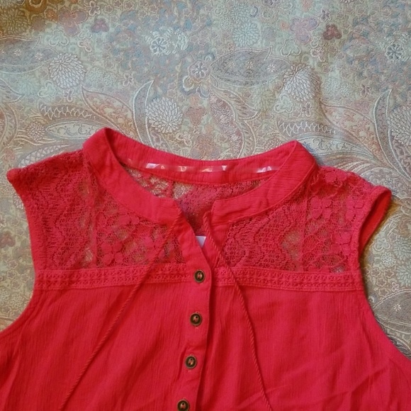 Top - Picture 2 of 7